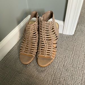 Dolce Vita neutral leather sandal bootie size 8